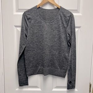Lululemon Breeze By LS Long Sleeve in Heathered Black sz Medium fits 6 8